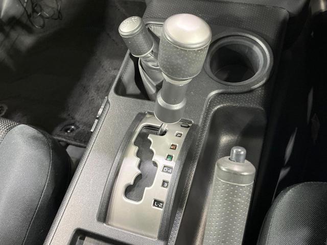 FJクルーザー カラーパッケージ 禁煙車 SDナビ バックカメラ クルーズコントロール クリアランスソナー 寒冷地仕様 電動格納ミラー ステアリングSW キーレス 純正AW(30枚目)