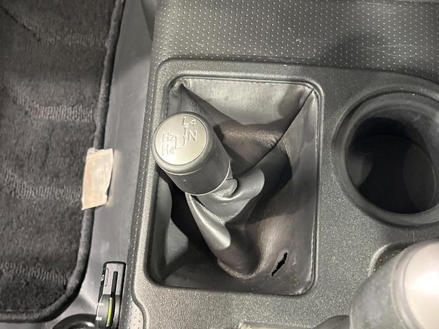 FJクルーザー カラーパッケージ 禁煙車 SDナビ バックカメラ クルーズコントロール クリアランスソナー 寒冷地仕様 電動格納ミラー ステアリングSW キーレス 純正AW(31枚目)