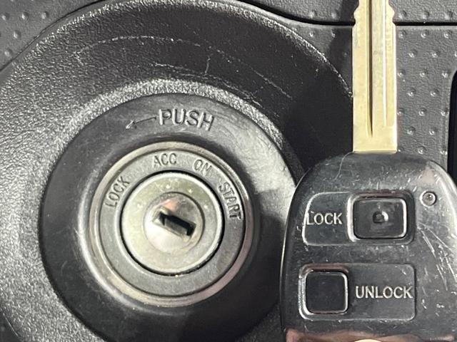 FJクルーザー カラーパッケージ 禁煙車 SDナビ バックカメラ クルーズコントロール クリアランスソナー 寒冷地仕様 電動格納ミラー ステアリングSW キーレス 純正AW(42枚目)