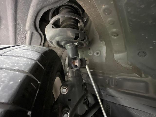 ヴォクシー ハイブリッドS-Z 禁煙車 モデリスタエアロ 後席モニター 快適利便PKG 全周囲カメラ 10型ナビ フルセグ 両側電動ドア アドバンスパーク デジタルミラー ブラインドスポットモニター HUD 3眼LEDライト(23枚目)