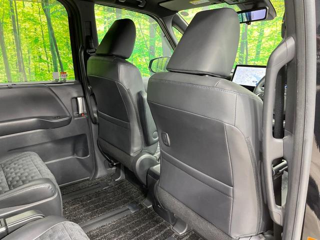 ヴォクシー ハイブリッドS-Z 禁煙車 モデリスタエアロ 後席モニター 快適利便PKG 全周囲カメラ 10型ナビ フルセグ 両側電動ドア アドバンスパーク デジタルミラー ブラインドスポットモニター HUD 3眼LEDライト(37枚目)