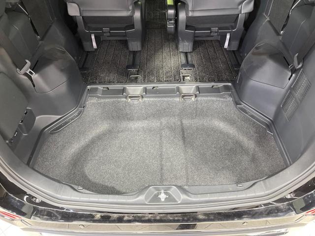 ヴォクシー ハイブリッドS-Z 禁煙車 モデリスタエアロ 後席モニター 快適利便PKG 全周囲カメラ 10型ナビ フルセグ 両側電動ドア アドバンスパーク デジタルミラー ブラインドスポットモニター HUD 3眼LEDライト(39枚目)