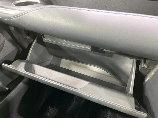 ヴォクシー ハイブリッドS-Z 禁煙車 モデリスタエアロ 後席モニター 快適利便PKG 全周囲カメラ 10型ナビ フルセグ 両側電動ドア アドバンスパーク デジタルミラー ブラインドスポットモニター HUD 3眼LEDライト(49枚目)