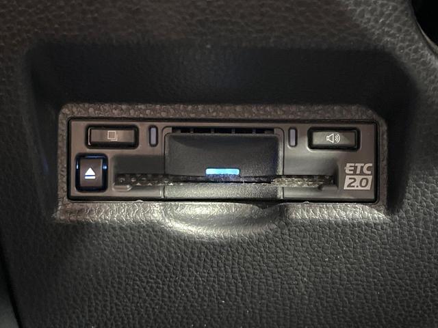 ヴォクシー ハイブリッドS-Z 禁煙車 モデリスタエアロ 後席モニター 快適利便PKG 全周囲カメラ 10型ナビ フルセグ 両側電動ドア アドバンスパーク デジタルミラー ブラインドスポットモニター HUD 3眼LEDライト(62枚目)