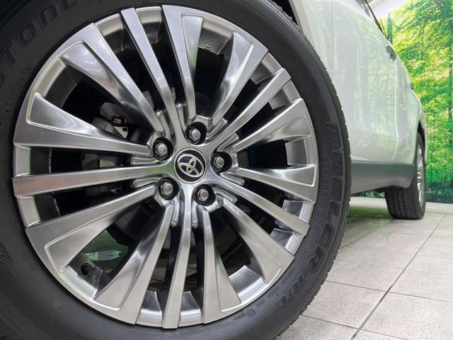 ハリアー Ｚ　レザーパッケージ　禁煙車　調光パノラマルーフ　純正１２型ナビ　全周囲カメラ　ＪＢＬサウンド　デジタルインナーミラー　黒内装　ブラインドスポットモニター　レーダークルーズ　電動リアゲート　レザーシート　前席シートエアコン（13枚目）