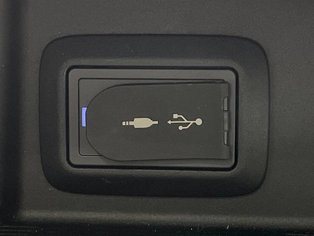 ハリアー Ｚ　レザーパッケージ　禁煙車　調光パノラマルーフ　純正１２型ナビ　全周囲カメラ　ＪＢＬサウンド　デジタルインナーミラー　黒内装　ブラインドスポットモニター　レーダークルーズ　電動リアゲート　レザーシート　前席シートエアコン（47枚目）