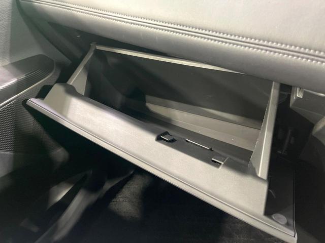 デリカD:5 アーバンギア Pエディション 後席モニター 両側電動ドア 電動サイドステップ 純正10型ナビ 全周囲カメラ 100V電源 レーダークルーズ 電動リアゲート パワーシート LEDヘッド ルーフレール ビルトインETC(40枚目)