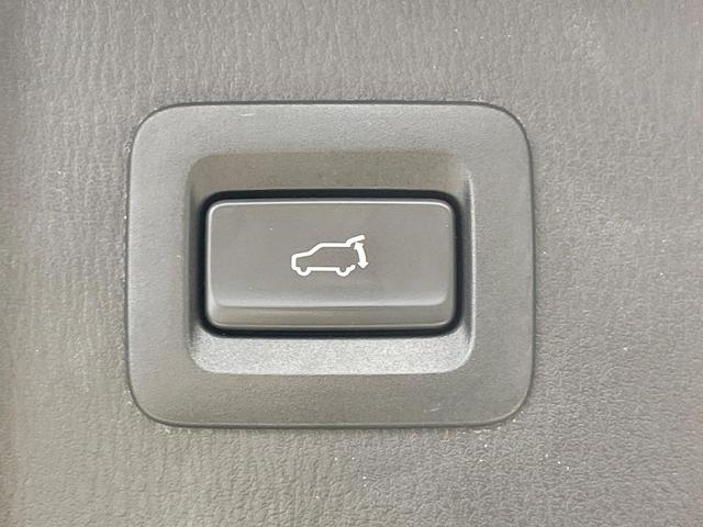 CX-8 XD Lパッケージ 禁煙車 純正ナビ バックカメラ フルセグ ブラインドスポットモニター レーダークルーズ 電動リアゲート パワーシート シートメモリー コーナーセンサー スマートキー LEDヘッド ルーフレール ETC(7枚目)