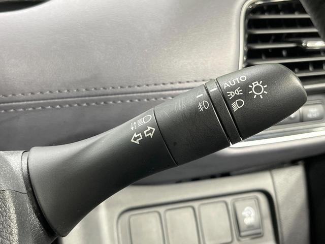 セレナ ハイウェイスターＶ　禁煙車　セーフティＡ　後席モニター　純正９型ナビ　全周囲カメラ　フルセグ　両側電動ドア　プロパイロット　デジタルミラー　ブラインドスポットモニター　ＥＴＣ　クリアランスソナー　ＬＥＤライト　純正ＡＷ（55枚目）