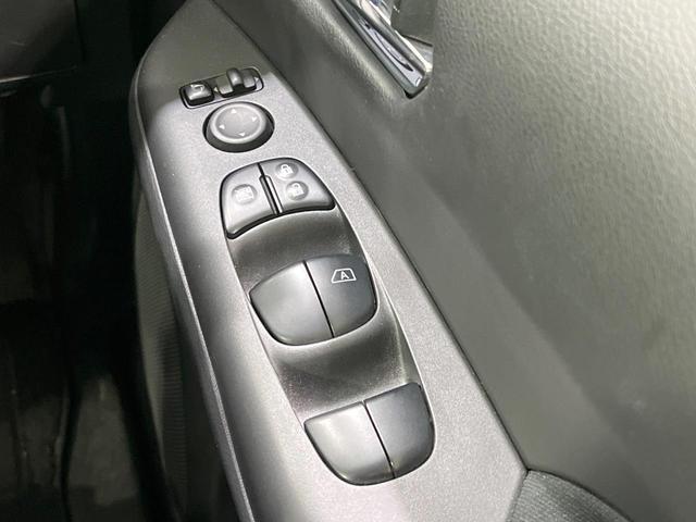 セレナ ハイウェイスターＶ　禁煙車　セーフティＡ　後席モニター　純正９型ナビ　全周囲カメラ　フルセグ　両側電動ドア　プロパイロット　デジタルミラー　ブラインドスポットモニター　ＥＴＣ　クリアランスソナー　ＬＥＤライト　純正ＡＷ（60枚目）