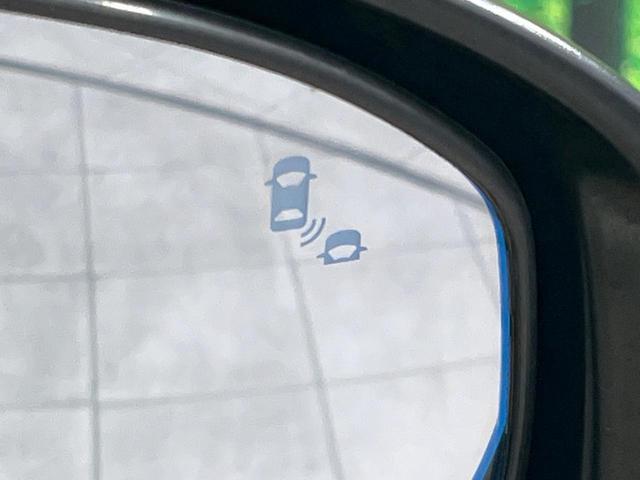 ヴェゼル ｅ：ＨＥＶ　ＰＬａＹ　禁煙車　サンルーフ　純正９型ナビ　全周囲カメラ　フルセグ　電動リアゲート　ホンダセンシング　レーダークルーズ　ブラインドスポットモニター　シートヒーター　ＥＴＣ　ＬＥＤライト　純正ＡＷ（8枚目）