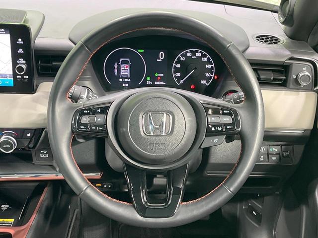 ヴェゼル ｅ：ＨＥＶ　ＰＬａＹ　禁煙車　サンルーフ　純正９型ナビ　全周囲カメラ　フルセグ　電動リアゲート　ホンダセンシング　レーダークルーズ　ブラインドスポットモニター　シートヒーター　ＥＴＣ　ＬＥＤライト　純正ＡＷ（12枚目）