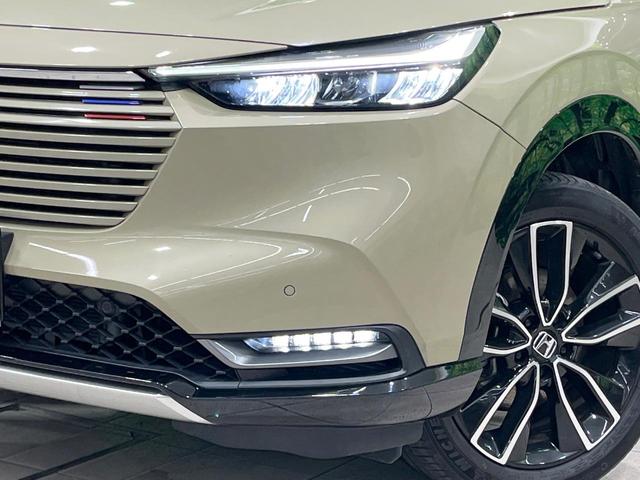 ヴェゼル ｅ：ＨＥＶ　ＰＬａＹ　禁煙車　サンルーフ　純正９型ナビ　全周囲カメラ　フルセグ　電動リアゲート　ホンダセンシング　レーダークルーズ　ブラインドスポットモニター　シートヒーター　ＥＴＣ　ＬＥＤライト　純正ＡＷ（13枚目）