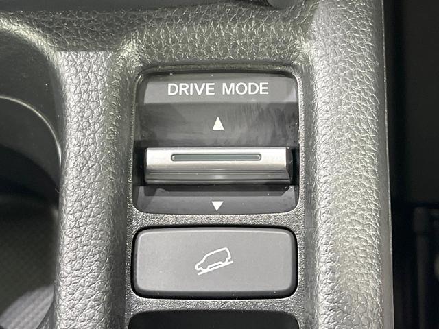 ヴェゼル ｅ：ＨＥＶ　ＰＬａＹ　禁煙車　サンルーフ　純正９型ナビ　全周囲カメラ　フルセグ　電動リアゲート　ホンダセンシング　レーダークルーズ　ブラインドスポットモニター　シートヒーター　ＥＴＣ　ＬＥＤライト　純正ＡＷ（47枚目）