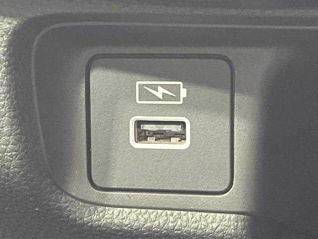 ヴェゼル ｅ：ＨＥＶ　ＰＬａＹ　禁煙車　サンルーフ　純正９型ナビ　全周囲カメラ　フルセグ　電動リアゲート　ホンダセンシング　レーダークルーズ　ブラインドスポットモニター　シートヒーター　ＥＴＣ　ＬＥＤライト　純正ＡＷ（51枚目）