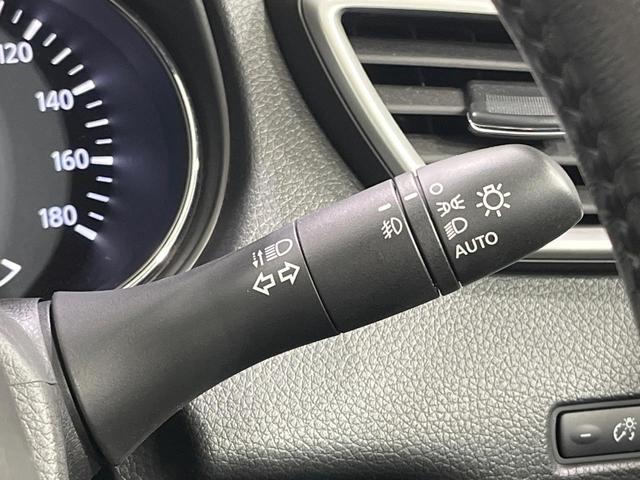 エクストレイル ２０ＸエクストリーマーＸエマージェンシーブレーキＰ　禁煙車　サンルーフ　純正ナビ　全周囲カメラ　フルセグ　７人乗　電動リアゲート　クルコン　デジタルミラー　シートヒーター　ＥＴＣ　ルーフレール　アイドリングストップ　純正ＡＷ（50枚目）