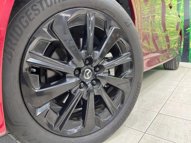 ＣＸ－６０ ＸＤ－ハイブリッド　プレミアムスポーツ　禁煙車　サンルーフ　純正１２．３型ナビ　全周囲カメラ　ＢＯＳＥサウンド　１００Ｖ電源　レーダークルーズ　電動リアゲート　シートメモリー　ハーフレザーシート　全席シートヒーター　ワイヤレス充電　ＥＴＣ（15枚目）