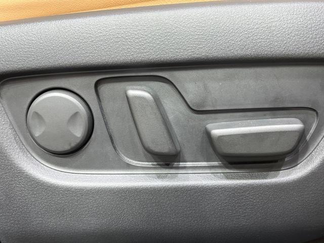 ＣＸ－６０ ＸＤ－ハイブリッド　プレミアムスポーツ　禁煙車　サンルーフ　純正１２．３型ナビ　全周囲カメラ　ＢＯＳＥサウンド　１００Ｖ電源　レーダークルーズ　電動リアゲート　シートメモリー　ハーフレザーシート　全席シートヒーター　ワイヤレス充電　ＥＴＣ（36枚目）