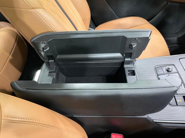 ＣＸ－６０ ＸＤ－ハイブリッド　プレミアムスポーツ　禁煙車　サンルーフ　純正１２．３型ナビ　全周囲カメラ　ＢＯＳＥサウンド　１００Ｖ電源　レーダークルーズ　電動リアゲート　シートメモリー　ハーフレザーシート　全席シートヒーター　ワイヤレス充電　ＥＴＣ（66枚目）