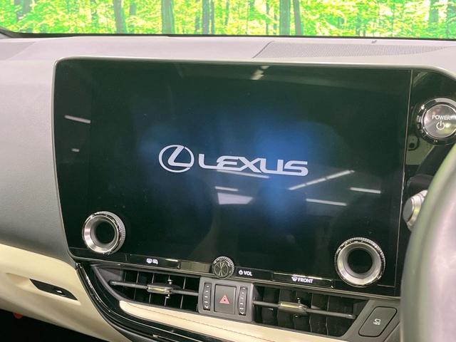 ＮＸ ＮＸ３５０ｈ　バージョンＬ　禁煙車　ガラスルーフ　純正１２型ナビ　全周囲カメラ　レーダークルーズ　衝突被害軽減　１００Ｖ電源　レザーシート　前席シートエアコン　コーナーセンサー　スマートキー　ＬＥＤヘッド　ルーフレール（4枚目）