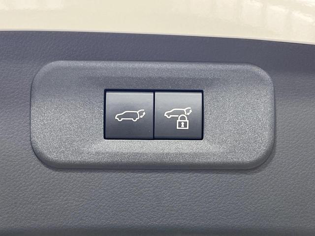 ＮＸ ＮＸ３５０ｈ　バージョンＬ　禁煙車　ガラスルーフ　純正１２型ナビ　全周囲カメラ　レーダークルーズ　衝突被害軽減　１００Ｖ電源　レザーシート　前席シートエアコン　コーナーセンサー　スマートキー　ＬＥＤヘッド　ルーフレール（29枚目）