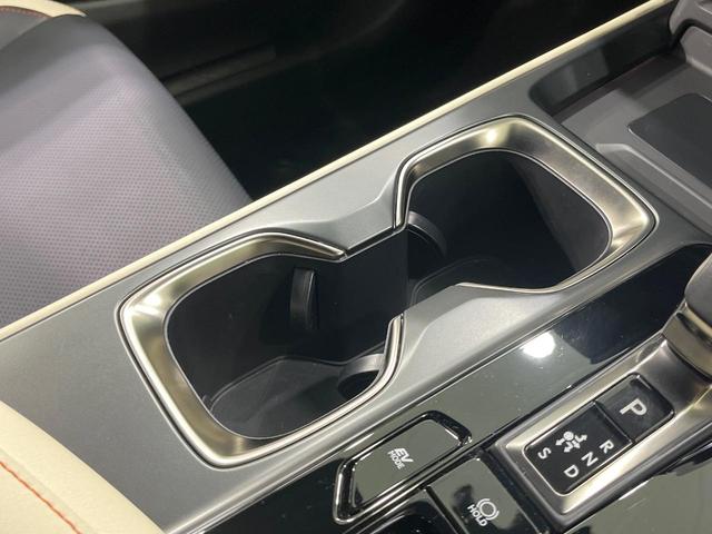 ＮＸ ＮＸ３５０ｈ　バージョンＬ　禁煙車　ガラスルーフ　純正１２型ナビ　全周囲カメラ　レーダークルーズ　衝突被害軽減　１００Ｖ電源　レザーシート　前席シートエアコン　コーナーセンサー　スマートキー　ＬＥＤヘッド　ルーフレール（58枚目）