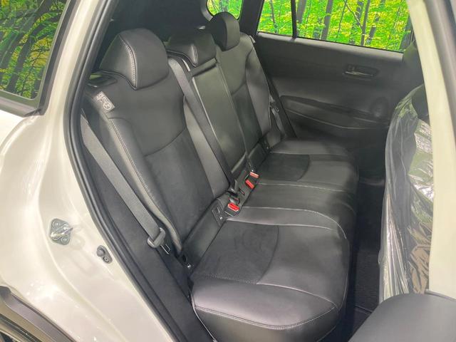 カローラクロス GRスポーツ 登録済未使用車 純正10型ナビ 全周囲カメラ レーダークルーズ 衝突被害軽減 ハーフレザーシート コーナーセンサー LEDヘッド ルーフレール ETC2.0 オートハイビーム 車線逸脱警報(9枚目)