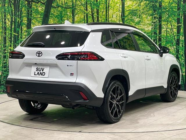 カローラクロス GRスポーツ 登録済未使用車 純正10型ナビ 全周囲カメラ レーダークルーズ 衝突被害軽減 ハーフレザーシート コーナーセンサー LEDヘッド ルーフレール ETC2.0 オートハイビーム 車線逸脱警報(13枚目)