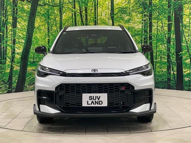 カローラクロス GRスポーツ 登録済未使用車 純正10型ナビ 全周囲カメラ レーダークルーズ 衝突被害軽減 ハーフレザーシート コーナーセンサー LEDヘッド ルーフレール ETC2.0 オートハイビーム 車線逸脱警報(15枚目)