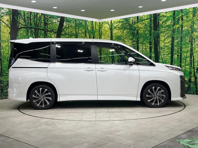 ヴォクシー Ｓ－Ｚ　禁煙車　純正１０型ナビ　バックカメラ　フルセグ　両側電動ドア　レーダークルーズ　セーフティセンス　コーナーセンサー　シートヒーター　ＬＥＤヘッド　ビルトインＥＴＣ　オートハイビーム　スマートキー（28枚目）