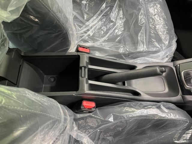 WR-V Z 禁煙車 ホンダセンシング レーダークルーズ ハーフレザーシート クリアランスソナー スマートキー LEDヘッド オートハイビーム オートライト オートエアコン(36枚目)