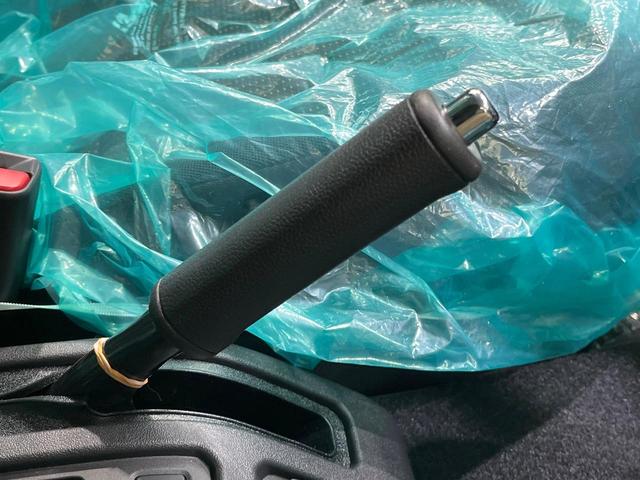 ジムニーノマド ＦＣ　登録済未使用車　衝突被害軽減システム　レーダークルーズ　スマートキー　ＬＥＤヘッド　オートハイビーム　車線逸脱警報　オートライト　オートエアコン　純正１６インチアルミ　ＬＥＤフォグ（35枚目）