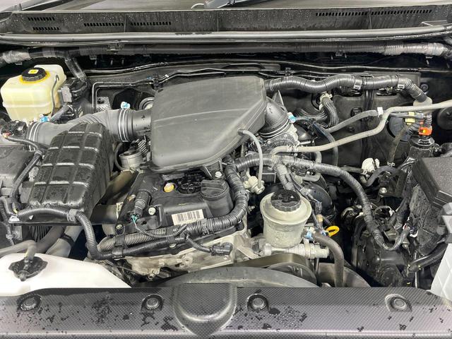 ランドクルーザープラド TX Lパッケージ・ブラックエディション 禁煙車 サンルーフ 純正9型ナビ フルセグ バックカメラ セーフティセンス クリアランスソナー シートベンチレーション 黒革シート パワーシート LEDヘッド&フォグ 純正18インチアルミ ETC(18枚目)
