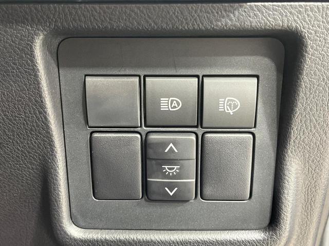 ランドクルーザープラド TX Lパッケージ・ブラックエディション 禁煙車 サンルーフ 純正9型ナビ フルセグ バックカメラ セーフティセンス クリアランスソナー シートベンチレーション 黒革シート パワーシート LEDヘッド&フォグ 純正18インチアルミ ETC(31枚目)