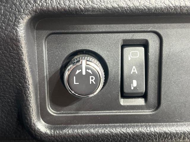 ランドクルーザープラド TX Lパッケージ・ブラックエディション 禁煙車 サンルーフ 純正9型ナビ フルセグ バックカメラ セーフティセンス クリアランスソナー シートベンチレーション 黒革シート パワーシート LEDヘッド&フォグ 純正18インチアルミ ETC(32枚目)