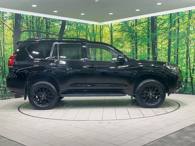 ランドクルーザープラド TX Lパッケージ・ブラックエディション 禁煙車 サンルーフ 純正9型ナビ フルセグ バックカメラ セーフティセンス クリアランスソナー シートベンチレーション 黒革シート パワーシート LEDヘッド&フォグ 純正18インチアルミ ETC(61枚目)