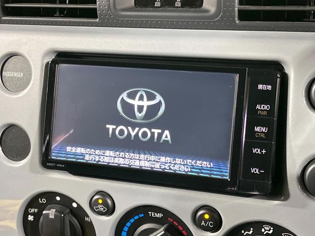 FJクルーザー オフロードパッケージ 禁煙車 純正ナビ フルセグ バックカメラ コーナーセンサー 17インチアルミ フォグランプ ルーフキャリア ETC Bluetooth CD DVD再生(3枚目)