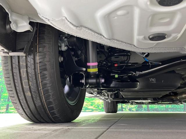 お車を安心してお乗りいただく為には、足回りの定期点検が欠かせません。サービスサポート（有償保証）では無料点検もご提供しており、安心のカーライフをお過ごしいただけるサポート体制が整っています。