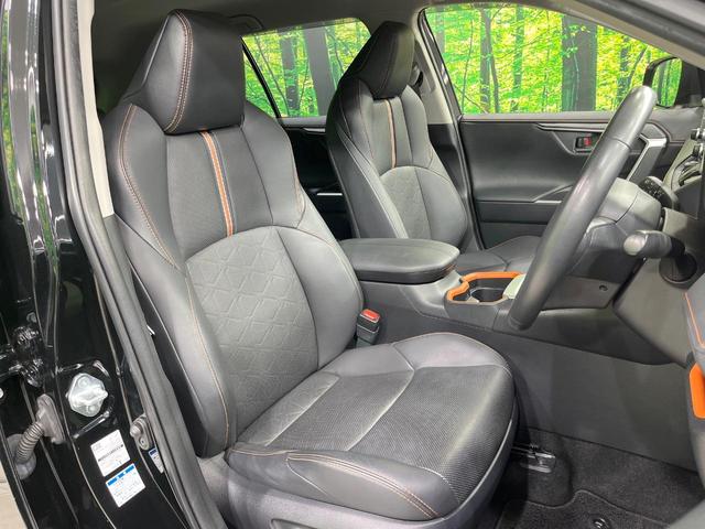 ＲＡＶ４ アドベンチャー　禁煙車　純正９インチディスプレイオーディオ　全周囲カメラ　衝突被害軽減　合皮シート　シートエアコン　パワーシート　コーナーセンサー　ＬＥＤヘッド　ルーフレール　ＥＴＣ　純正１９インチアルミ（8枚目）