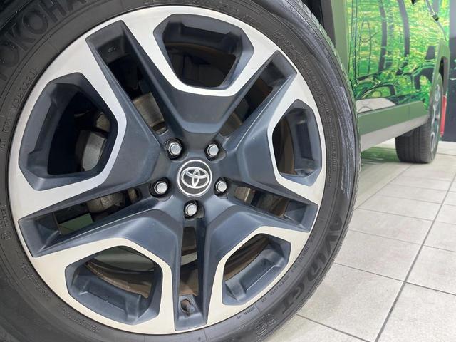 ＲＡＶ４ アドベンチャー　禁煙車　純正９インチディスプレイオーディオ　全周囲カメラ　衝突被害軽減　合皮シート　シートエアコン　パワーシート　コーナーセンサー　ＬＥＤヘッド　ルーフレール　ＥＴＣ　純正１９インチアルミ（17枚目）