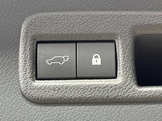 NX NX300 スパイス&シック 禁煙車 10型ナビ 全周囲カメラ フルセグ 黒革 レーダークルーズ ブラインドスポットモニター 電動リアゲート 3眼LEDライト シートベンチレーション メモリーシート ETC 純正AW(6枚目)