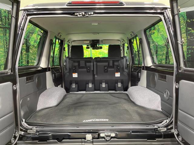 ランドクルーザー70 AX 禁煙車 モデリスタバンパーガーニッシュ モデリスタ18インチアルミ 9型ナビ バックカメラ 衝突軽減 ハーフレザーシート スマートキー LEDヘッド ETC クルコン 車線逸脱警報 オートライト(10枚目)