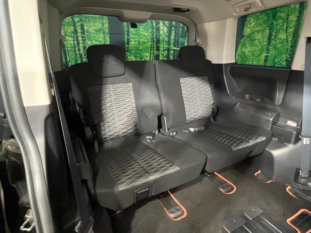 ３列目シートはもちろん状態良好☆大人でもゆったりと座って頂けますので、大人数でのお出かけもラクラクです♪ご家族で、気の知れた仲間で、ドライブに行くのが楽しみですね♪