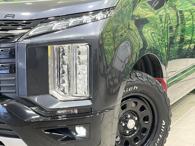 【ＬＥＤヘッドライト】悪天候や夜間走行時も良好な視界を確保し安心して運転できる高輝度ＬＥＤヘッドライトを装備！点灯速度が早く、消費電力も抑えられています。