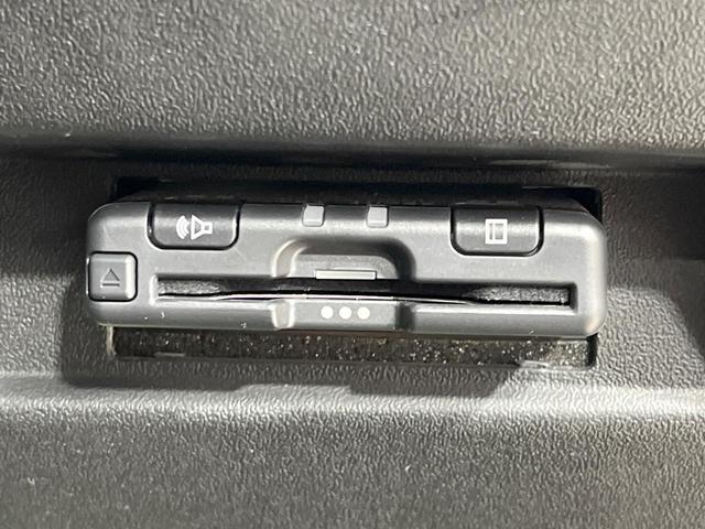 ジムニー XC 禁煙車 SDナビ バックカメラ シートヒーター スマートキー LEDヘッド ビルトインETC クルコン 純正16インチアルミ 車線逸脱警報 オートライト オートエアコン Bluetooth CD再生(33枚目)