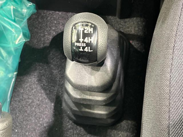 ジムニーノマド FC 登録済未使用車 レーダークルーズ 衝突軽減 レーンアシスト オートマチックハイビーム クリアランスソナー LEDヘッド 寒冷地仕様 オートエアコン ダウンヒルアシスト スマートキー(45枚目)