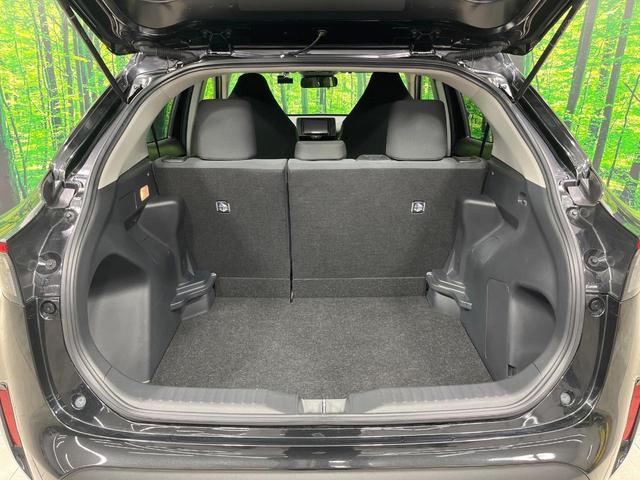 ヤリスクロス Ｘ　禁煙車　ＳＤナビ　フルセグ　バックカメラ　セーフティセンス　レーンアシスト　アダプティブクルーズコントロール　オートマチックハイビーム　クリアランスソナー　スマートキー　Ｂｌｕｅｔｏｏｔｈ　ＥＴＣ（35枚目）