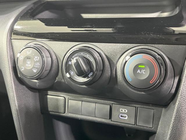 ヤリスクロス Ｘ　禁煙車　ＳＤナビ　フルセグ　バックカメラ　セーフティセンス　レーンアシスト　アダプティブクルーズコントロール　オートマチックハイビーム　クリアランスソナー　スマートキー　Ｂｌｕｅｔｏｏｔｈ　ＥＴＣ（48枚目）