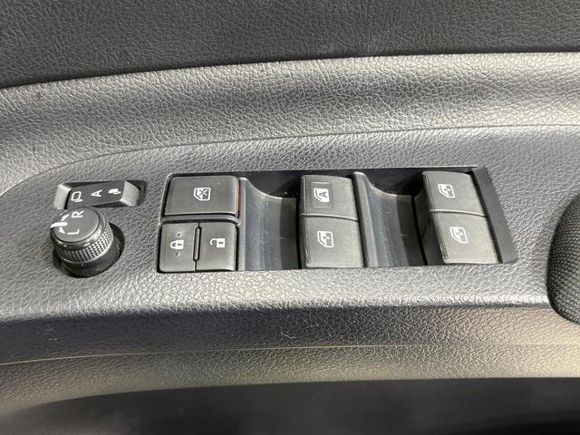 シエンタ Ｇ　クエロ　禁煙車　純正ＳＤナビ　バックカメラ　両側電動ドア　シートヒーター　ステアリングヒーター　オートエアコン　オートライト　クリアランスソナー　ＬＥＤヘッドライト　ステアリングスイッチ（43枚目）