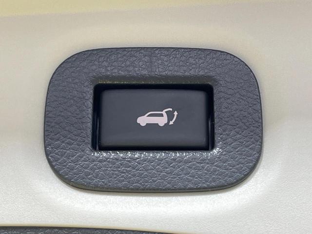 エクストレイル ２０Ｘｉ　禁煙車　純正９型ナビ　全周囲カメラ　プロパイロット　パワーバックドア　デジタルインナーミラー　ＥＴＣ　ＬＥＤヘッドライト　純正１８インチアルミホイール　電動パーキングブレーキ　ステアリングスイッチ（6枚目）